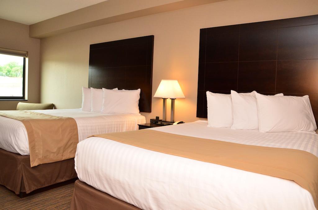 Qube Hotel - Polk City חדר תמונה